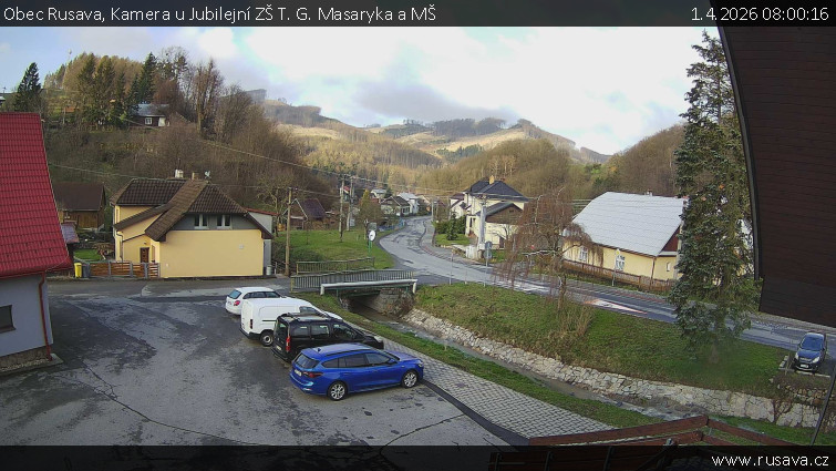 Obec Rusava - Kamera u Jubilejní ZŠ T. G. Masaryka a MŠ - 1.4.2026 v 08:00