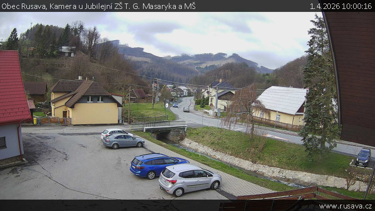 Obec Rusava - Kamera u Jubilejní ZŠ T. G. Masaryka a MŠ - 1.4.2026 v 10:00