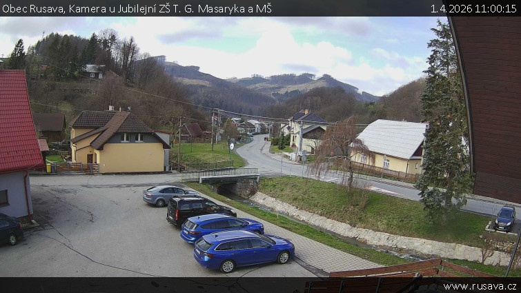 Obec Rusava - Kamera u Jubilejní ZŠ T. G. Masaryka a MŠ - 1.4.2026 v 11:00