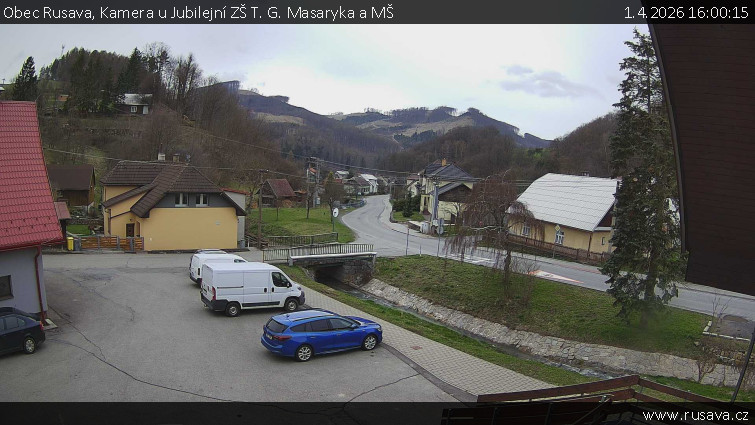 Obec Rusava - Kamera u Jubilejní ZŠ T. G. Masaryka a MŠ - 1.4.2026 v 16:00