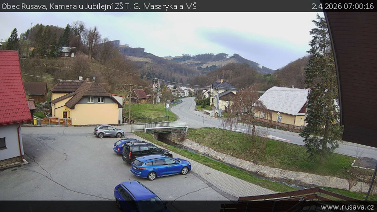 Obec Rusava - Kamera u Jubilejní ZŠ T. G. Masaryka a MŠ - 2.4.2026 v 07:00