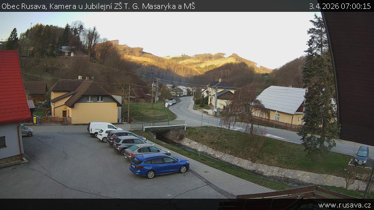 Obec Rusava - Kamera u Jubilejní ZŠ T. G. Masaryka a MŠ - 3.4.2026 v 07:00