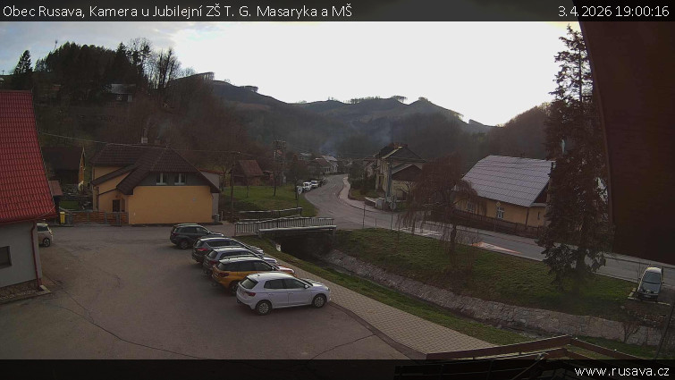 Obec Rusava - Kamera u Jubilejní ZŠ T. G. Masaryka a MŠ - 3.4.2026 v 19:00