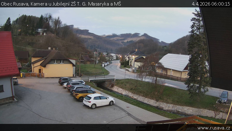Obec Rusava - Kamera u Jubilejní ZŠ T. G. Masaryka a MŠ - 4.4.2026 v 06:00
