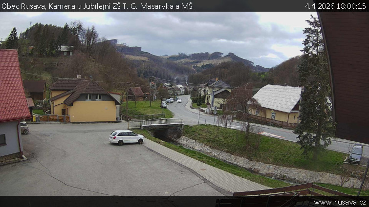 Obec Rusava - Kamera u Jubilejní ZŠ T. G. Masaryka a MŠ - 4.4.2026 v 18:00
