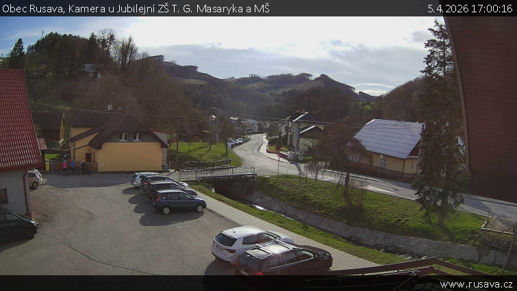 Obec Rusava - Kamera u Jubilejní ZŠ T. G. Masaryka a MŠ - 5.4.2026 v 17:00