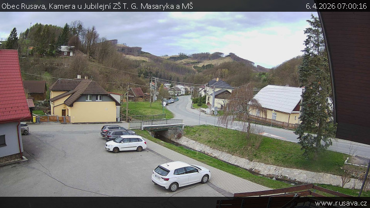 Obec Rusava - Kamera u Jubilejní ZŠ T. G. Masaryka a MŠ - 6.4.2026 v 07:00