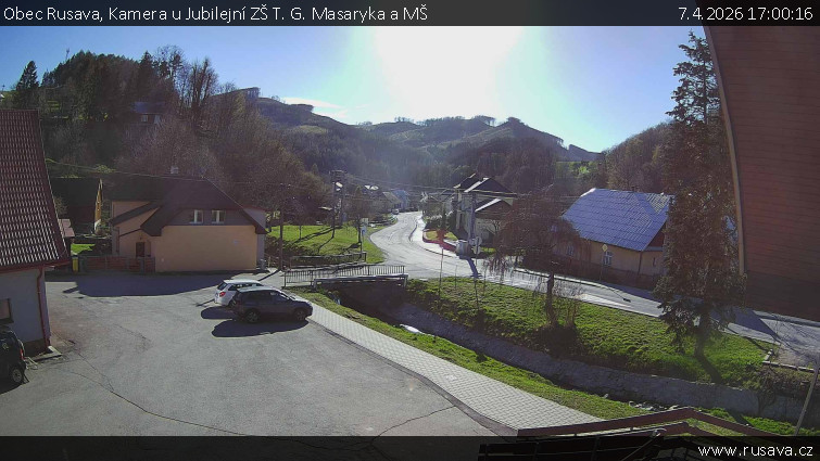Obec Rusava - Kamera u Jubilejní ZŠ T. G. Masaryka a MŠ - 7.4.2026 v 17:00