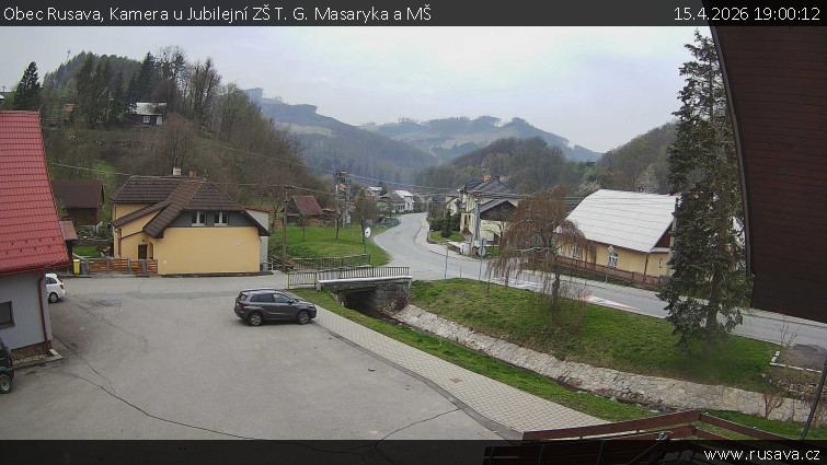 Obec Rusava - Kamera u Jubilejní ZŠ T. G. Masaryka a MŠ - 15.4.2026 v 19:00