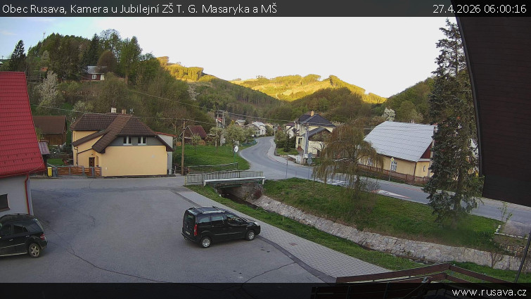 Obec Rusava - Kamera u Jubilejní ZŠ T. G. Masaryka a MŠ - 27.4.2026 v 06:00