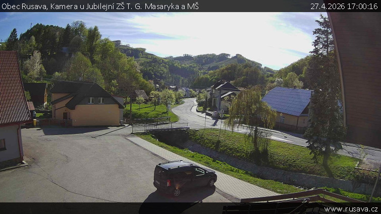 Obec Rusava - Kamera u Jubilejní ZŠ T. G. Masaryka a MŠ - 27.4.2026 v 17:00