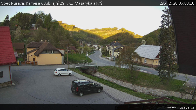 Obec Rusava - Kamera u Jubilejní ZŠ T. G. Masaryka a MŠ - 29.4.2026 v 06:00