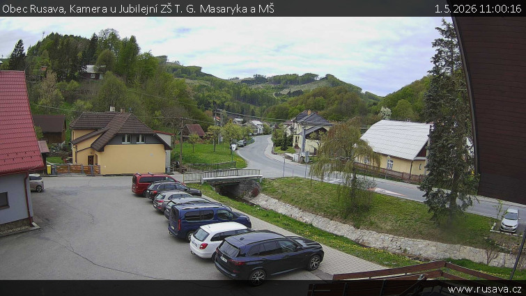 Obec Rusava - Kamera u Jubilejní ZŠ T. G. Masaryka a MŠ - 1.5.2026 v 11:00