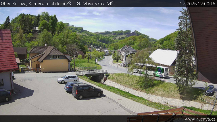 Obec Rusava - Kamera u Jubilejní ZŠ T. G. Masaryka a MŠ - 4.5.2026 v 12:00