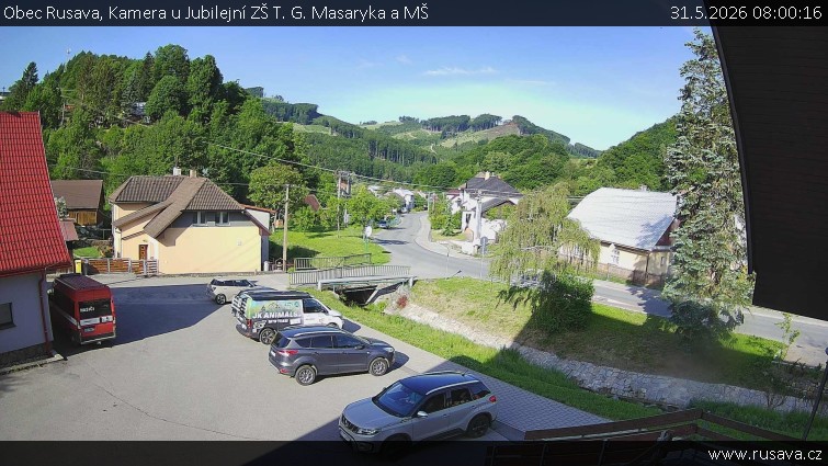 Obec Rusava - Kamera u Jubilejní ZŠ T. G. Masaryka a MŠ - 31.5.2026 v 08:00