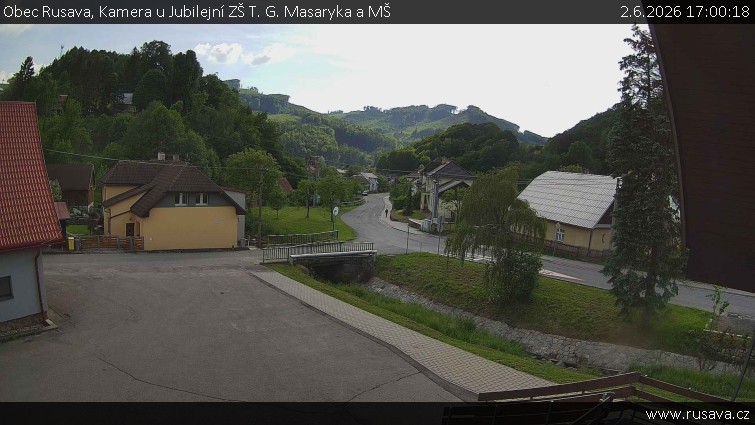 Obec Rusava - Kamera u Jubilejní ZŠ T. G. Masaryka a MŠ - 2.6.2026 v 17:00
