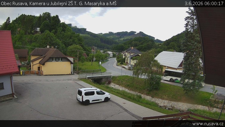 Obec Rusava - Kamera u Jubilejní ZŠ T. G. Masaryka a MŠ - 3.6.2026 v 06:00