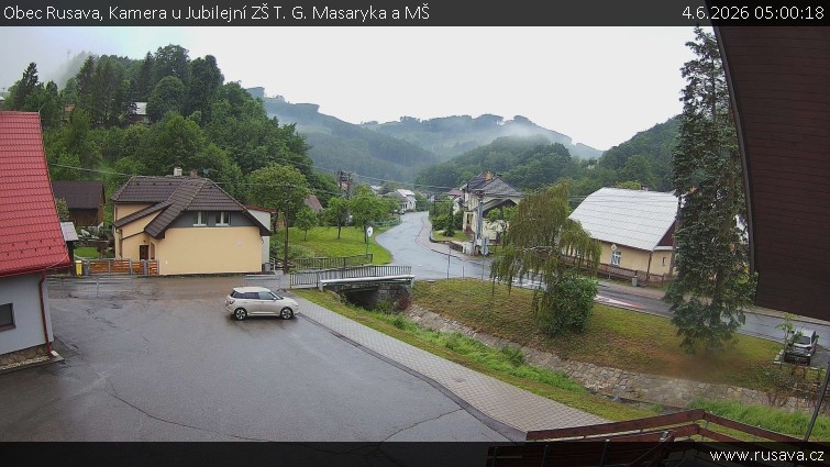 Obec Rusava - Kamera u Jubilejní ZŠ T. G. Masaryka a MŠ - 4.6.2026 v 05:00