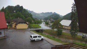 Obec Rusava - Kamera u Jubilejní ZŠ T. G. Masaryka a MŠ - 4.6.2026 v 06:00
