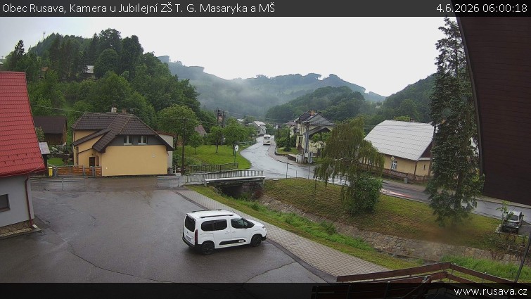 Obec Rusava - Kamera u Jubilejní ZŠ T. G. Masaryka a MŠ - 4.6.2026 v 06:00