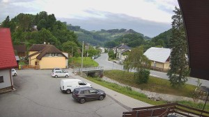 Obec Rusava - Kamera u Jubilejní ZŠ T. G. Masaryka a MŠ - 7.6.2026 v 05:00