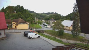 Obec Rusava - Kamera u Jubilejní ZŠ T. G. Masaryka a MŠ - 9.6.2026 v 05:00