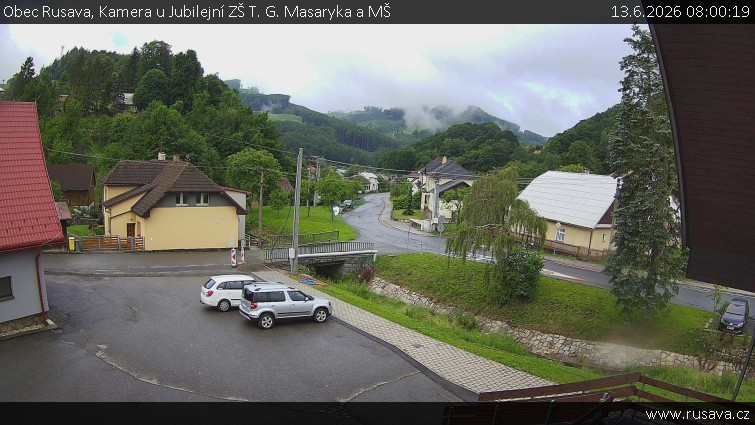 Obec Rusava - Kamera u Jubilejní ZŠ T. G. Masaryka a MŠ - 13.6.2026 v 08:00