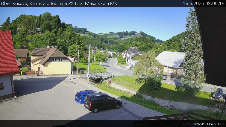 Obec Rusava - Kamera u Jubilejní ZŠ T. G. Masaryka a MŠ - 16.6.2026 v 08:00