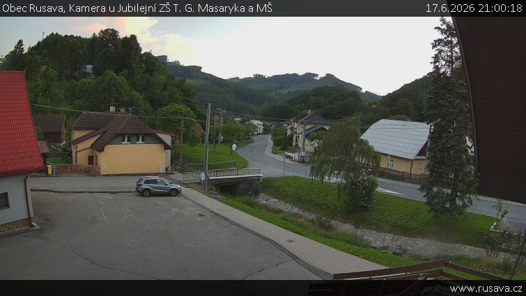 Obec Rusava - Kamera u Jubilejní ZŠ T. G. Masaryka a MŠ - 17.6.2026 v 21:00