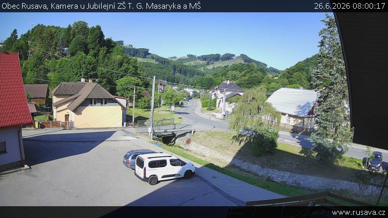 Obec Rusava - Kamera u Jubilejní ZŠ T. G. Masaryka a MŠ - 26.6.2026 v 08:00