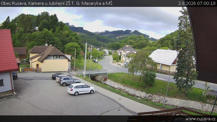 Obec Rusava - Kamera u Jubilejní ZŠ T. G. Masaryka a MŠ - 2.8.2026 v 07:00