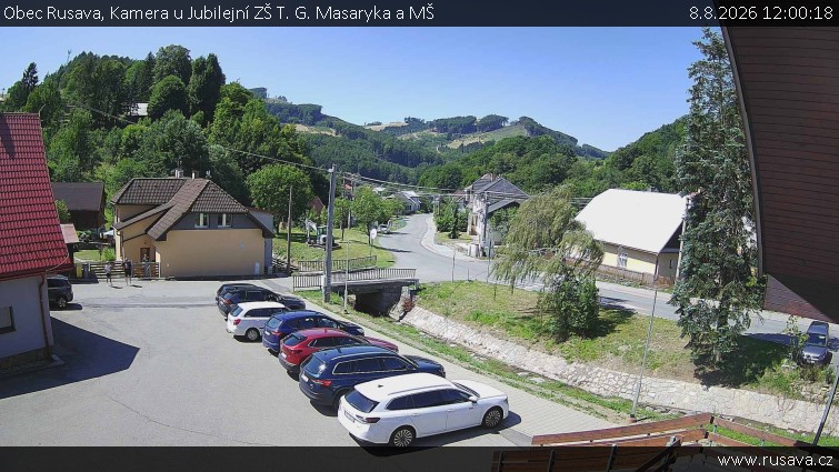 Obec Rusava - Kamera u Jubilejní ZŠ T. G. Masaryka a MŠ - 8.8.2026 v 12:00