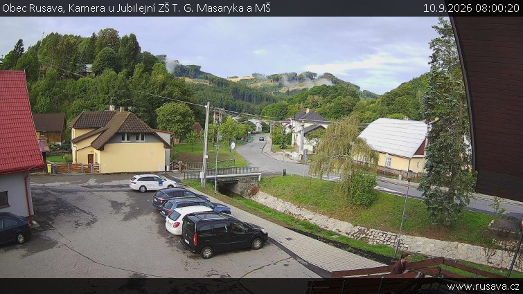Obec Rusava - Kamera u Jubilejní ZŠ T. G. Masaryka a MŠ - 10.9.2026 v 08:00