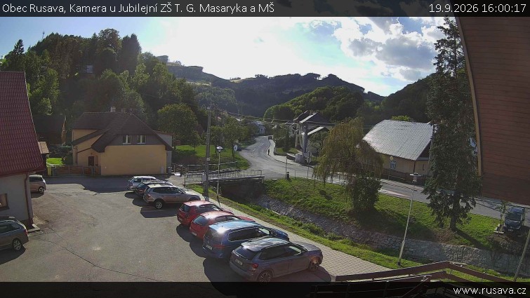 Obec Rusava - Kamera u Jubilejní ZŠ T. G. Masaryka a MŠ - 19.9.2026 v 16:00