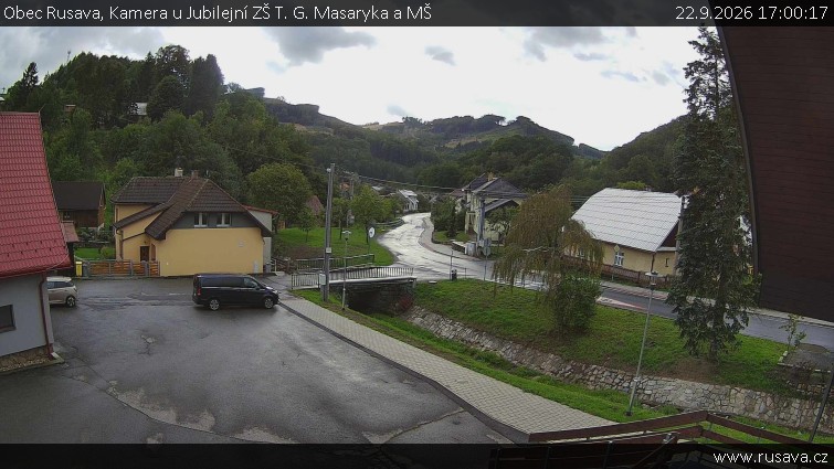 Obec Rusava - Kamera u Jubilejní ZŠ T. G. Masaryka a MŠ - 22.9.2026 v 17:00