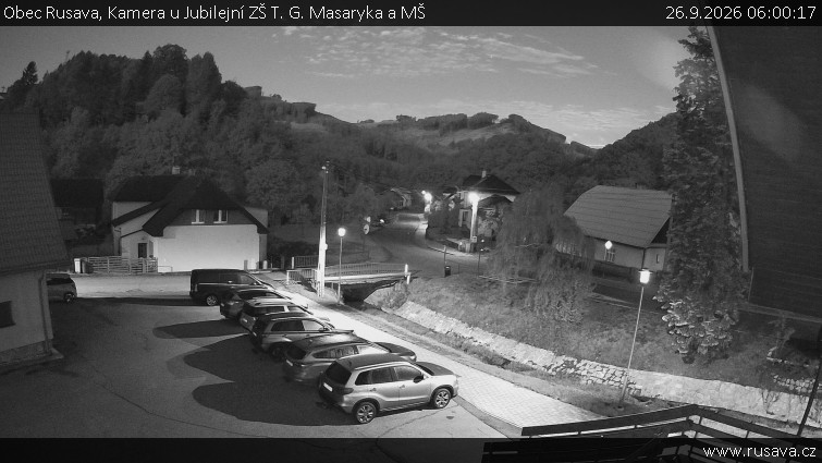 Obec Rusava - Kamera u Jubilejní ZŠ T. G. Masaryka a MŠ - 26.9.2026 v 06:00