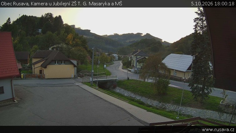 Obec Rusava - Kamera u Jubilejní ZŠ T. G. Masaryka a MŠ - 5.10.2026 v 18:00