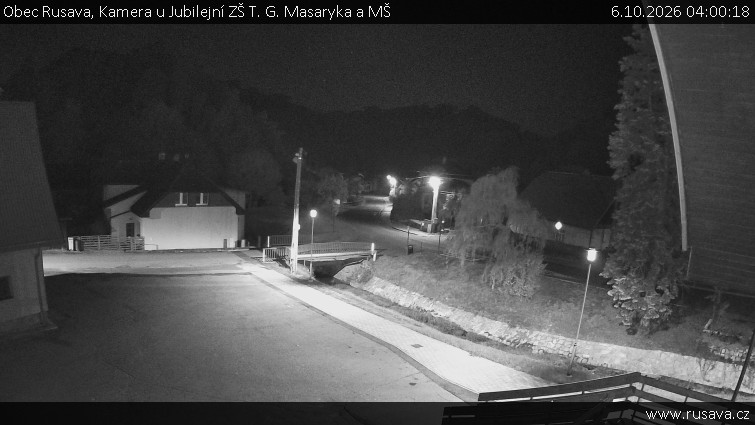 Obec Rusava - Kamera u Jubilejní ZŠ T. G. Masaryka a MŠ - 6.10.2026 v 04:00