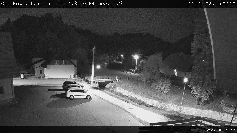Obec Rusava - Kamera u Jubilejní ZŠ T. G. Masaryka a MŠ - 21.10.2026 v 19:00