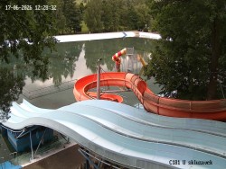 Rutschen und Wasserrutschen