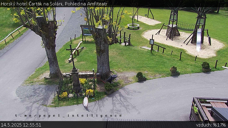 Horský hotel Čarták na Soláni - Pohled na Amfiteatr - 14.5.2025 v 12:55 Horský hotel Čarták na Soláni - Pohled na Amfiteatr - 14.5.2025 v 12:55