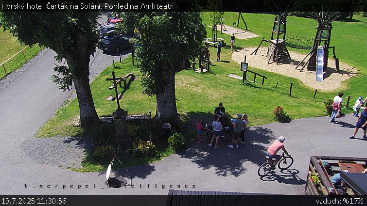 Horský hotel Čarták na Soláni - Pohled na Amfiteatr - 13.7.2025 v 11:30 Horský hotel Čarták na Soláni - Pohled na Amfiteatr - 13.7.2025 v 11:30