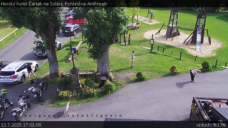 Horský hotel Čarták na Soláni - Pohled na Amfiteatr - 13.7.2025 v 17:01 Horský hotel Čarták na Soláni - Pohled na Amfiteatr - 13.7.2025 v 17:01
