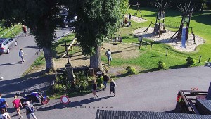 Górski hotel Čarták na Soláni - Widok na Amfiteatr - 8.8.2026 v 17:55 Górski hotel Čarták na Soláni - Widok na Amfiteatr - 8.8.2026 v 17:55