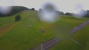 Snow park Paprsek - Lanovka - pohled nahoru - 16.6.2025 v 06:00