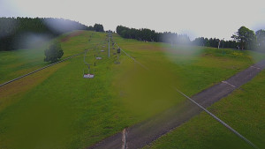 Snow park Paprsek - Lanovka - pohled nahoru - 16.6.2025 v 07:00