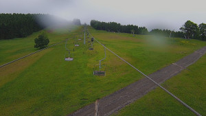 Snow park Paprsek - Lanovka - pohled nahoru - 16.6.2025 v 08:00