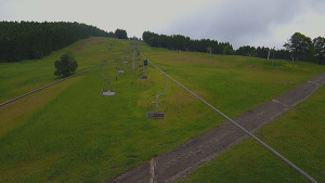 Snow park Paprsek - Lanovka - pohled nahoru - 16.6.2025 v 09:00