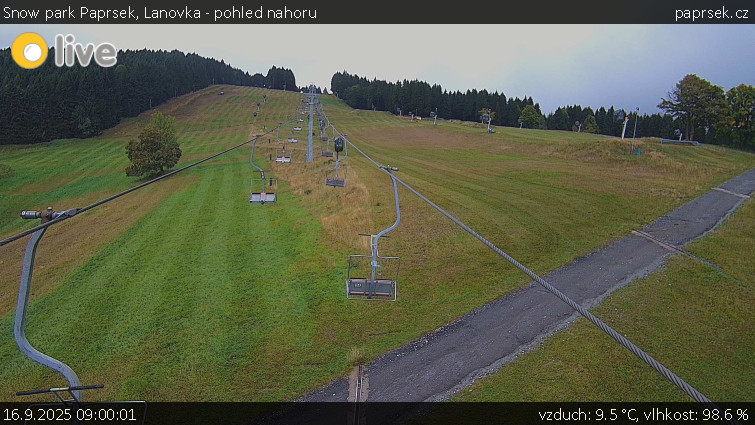 Snow park Paprsek - Lanovka - pohled nahoru - 16.9.2025 v 09:00