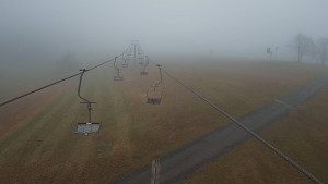 Snow park Paprsek - Lanovka - pohled nahoru - 9.11.2025 v 07:00 Snow park Paprsek - Lanovka - pohled nahoru - 9.11.2025 v 07:00